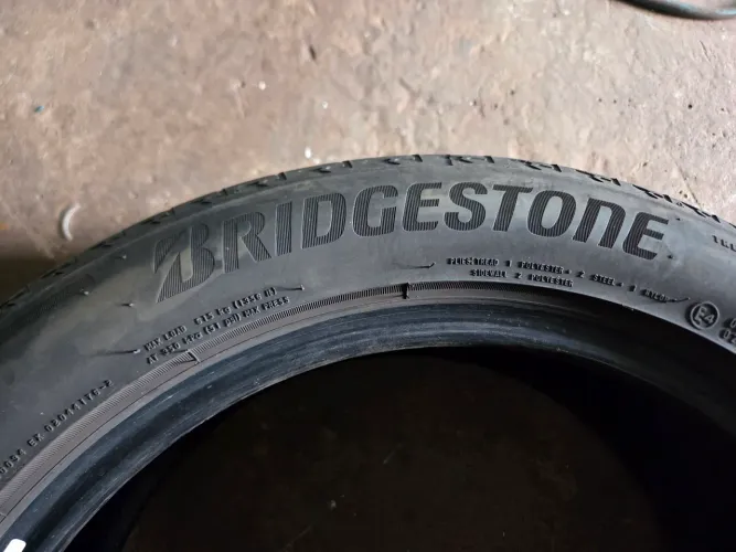Pneus 215 50 R17