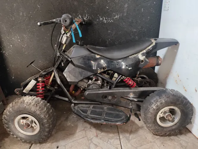 Quadriciclo 50 cilindradas 