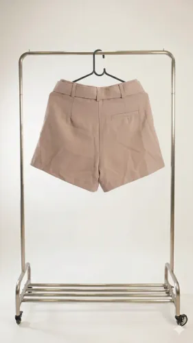 short bege