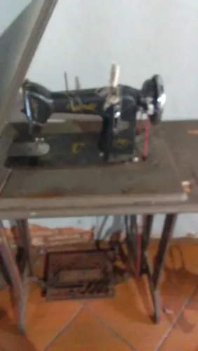 Máquina custura 