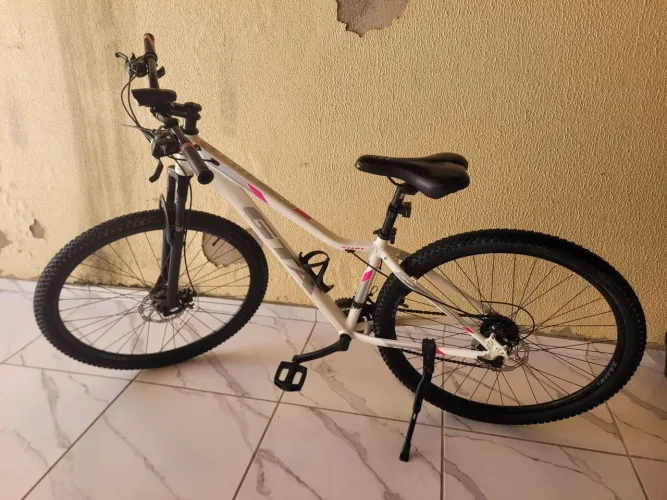 Bicicleta Aro 29 GTA feminina REVISADA + Acessórios
