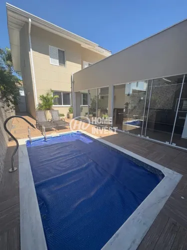 Casa em Condomínio de Luxo em Jundiaí-SP: 4 Quartos, Piscina e Energia Solar - Chácaras Sa