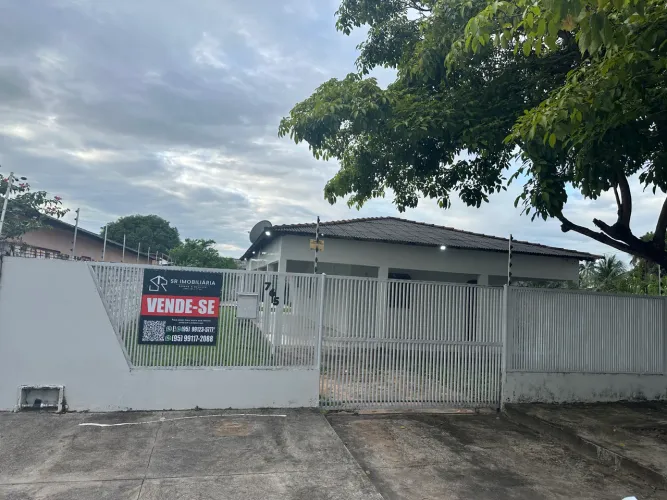 Vende-se casa no paraviana com 2 quartos e piscina toda documentada, aceita financiamento