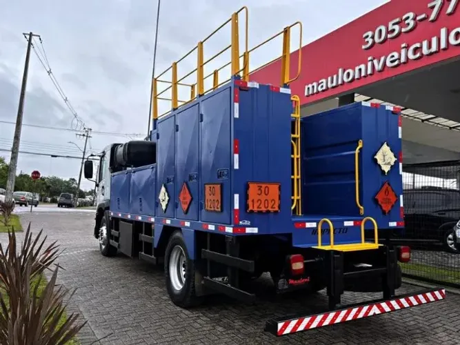 VW 17-190 Comboio 4x2 - 6 mil litros