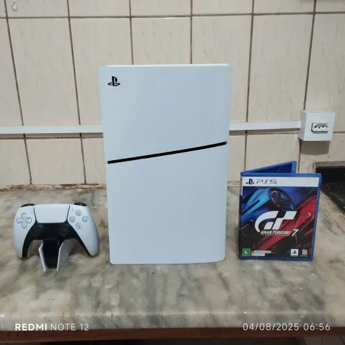 PLAYSTATION 5 SLIM COM LEITOR DE DISCO