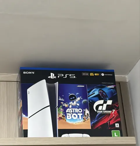 Play station 5 825g