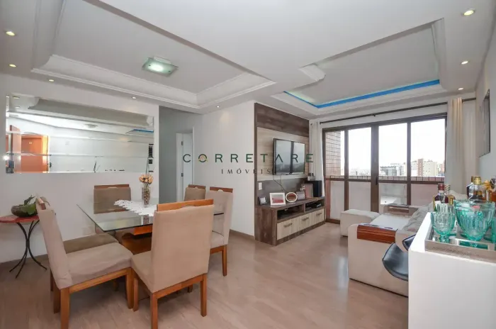 Apartamento à Venda no Bacacheri 73m² Andar Alto com Vista Livre