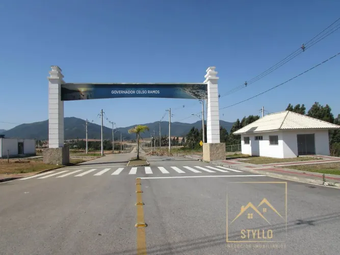 Excelente Terreno a venda, 360,00 m² - Governador Celso Ramos /SC