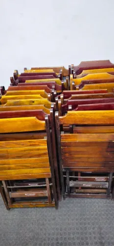 Cadeiras de madeira dobráveis reforçadas 130kg - Centro RJ
