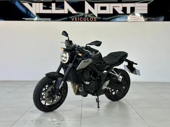 HONDA CB 650R 2024 - BAIXO KM