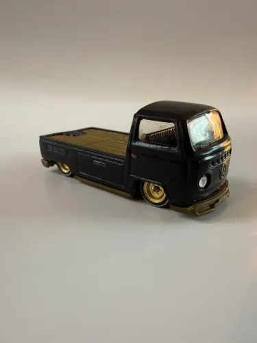 Hot Wheels Volkswagen T2 pickup Custom com pneu de borracha