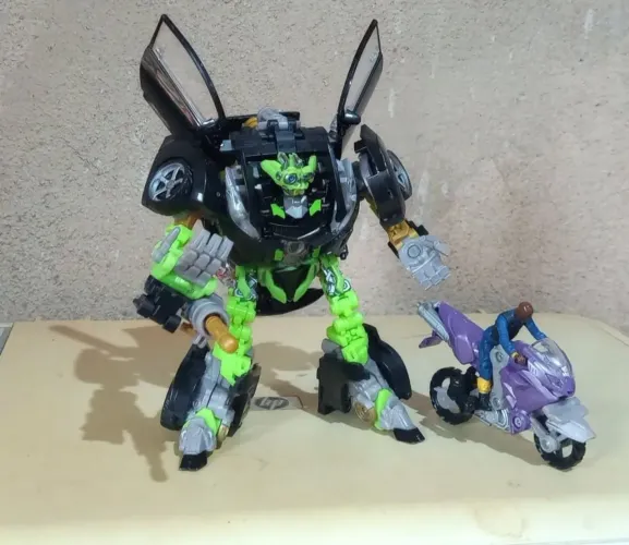 Conjunto Transformers Human Aliance 