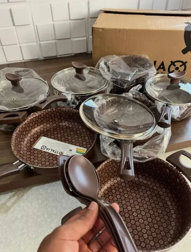 Jogo de panelas ante aderente 10 peças novo na caixa a pronta entrega