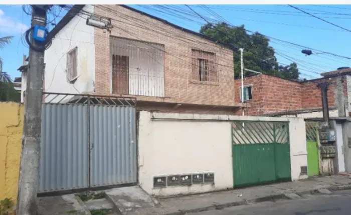 ? VENDE-SE TERRENO EM PARIPE COM 6 CASAS ALUGADAS OU PARA MORADIA