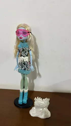 Abbey Bominable Art Class Monster High Boneca