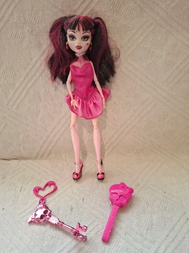 boneca Draculaura da linha Monster High