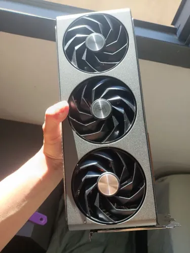 RX 7900XTX SAPPHIRE NITRO+ VAPOR-X 24GB