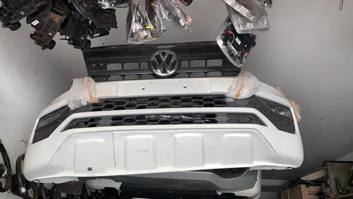 Parachoque dianteiro Amarok 17 completo led