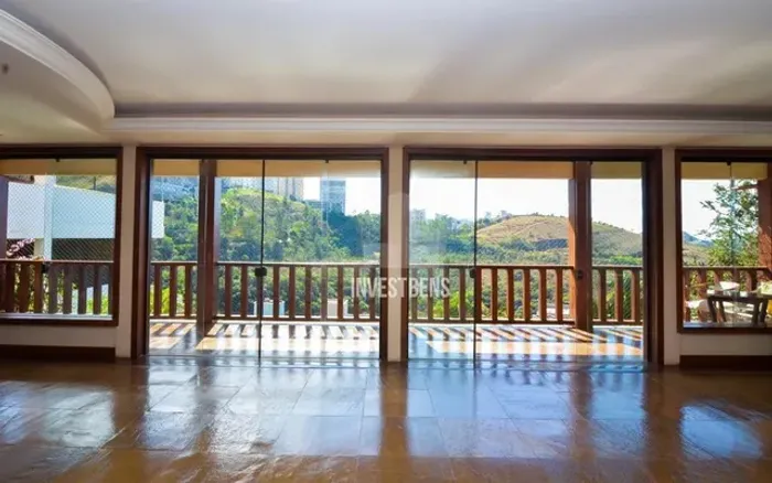 Casa a Venda no Condomínio Vila Castela Nova Lima MG