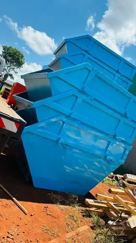 Unifer Metalúrgica-Soluções em Containers e Fabrica Caçambas para entulhos,Cacambas Poli