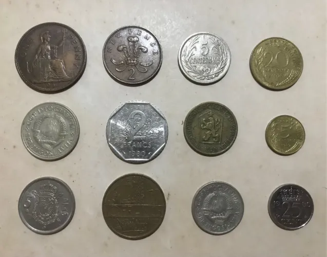 Moedas Antigas Estrangeiras - Coleção com 12 Moedas