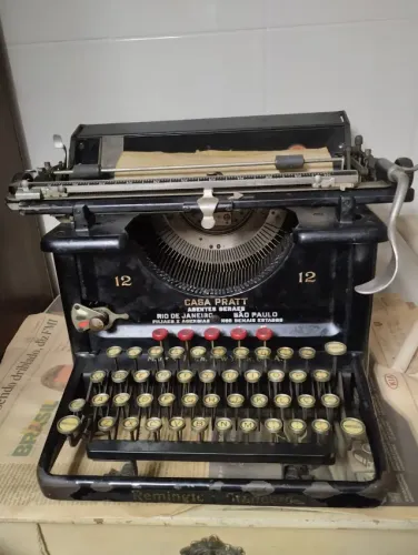 Máquina De Escrever Antiga Remington Standard 12.