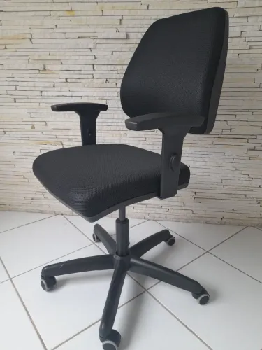 Cadeira cavaletti