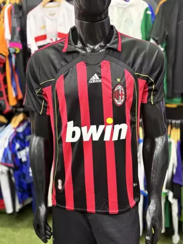 Camisa Retrô do Milan, Kaka 22!