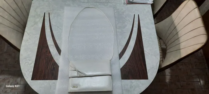 Bolsa de ombro Magnata Bolsas em couro, Branca. Sem uso. 