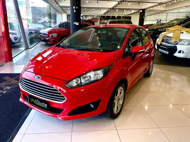 Ford Fiesta SEL 1.6 16V Flex Mec. 5P 2017