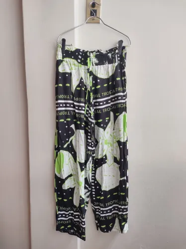 Calça Tropical Feminina Estampada Tam M