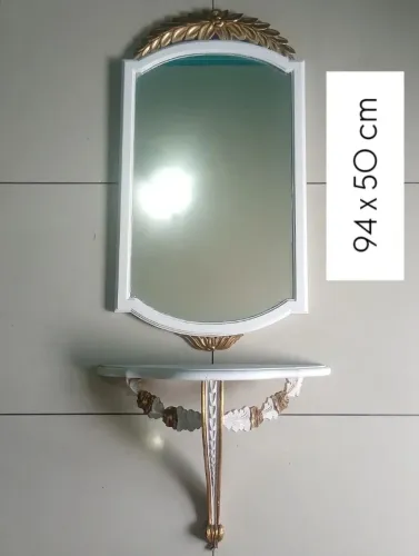 Antigo e lindo aparador / console + espelho em madeira - Branco e dourado <br>