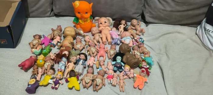 Lote de brinquedos importados, Barbie, fofolete...