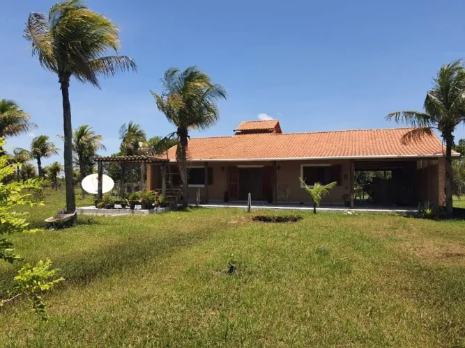 Sítio com 2 dormitórios à venda, 28000 m² por R$ 650.000,00 - Estivinha - Quissamã/RJ