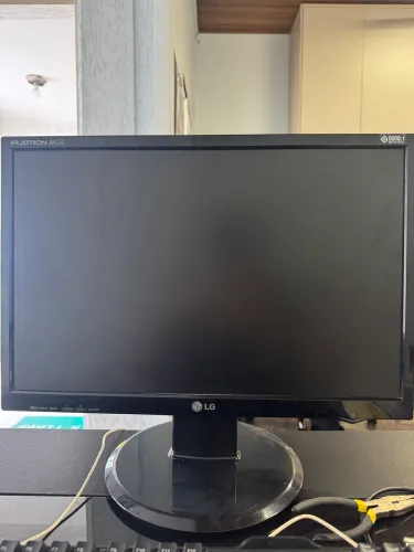 Monitor Flatron wide LG  (SEM SINAL)