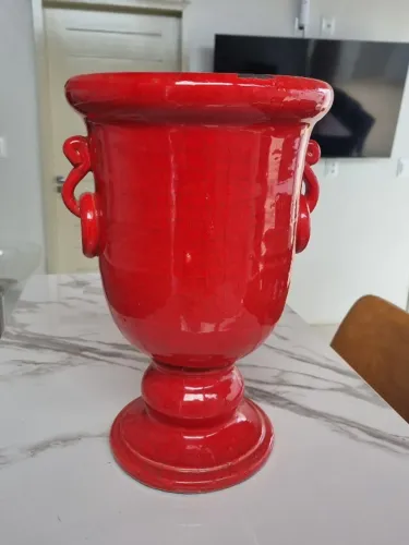 Vaso cerâmico decorativo vermelho