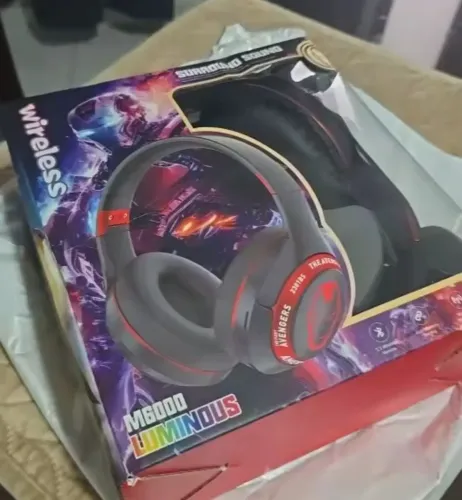 Fones Marvel novo.