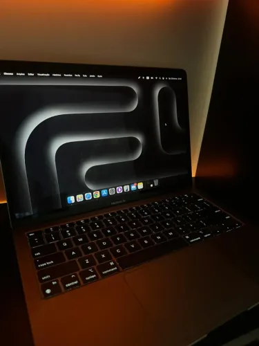 MACBOOK AIR M1 8 RAM 256GB