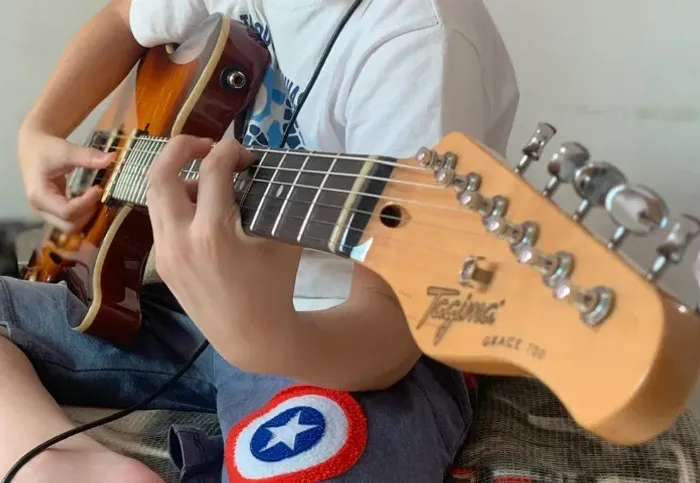 Guitarra Tagima Signature Series Grace 700 - Regulada!