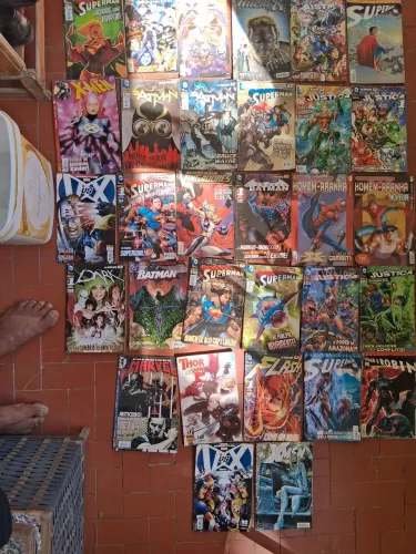 Coleção de HQs (DC e Marvel) - Diversos Títulos