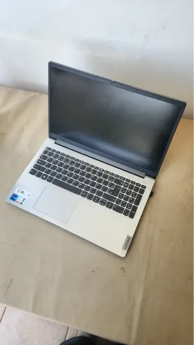Notebook Lenovo novinho