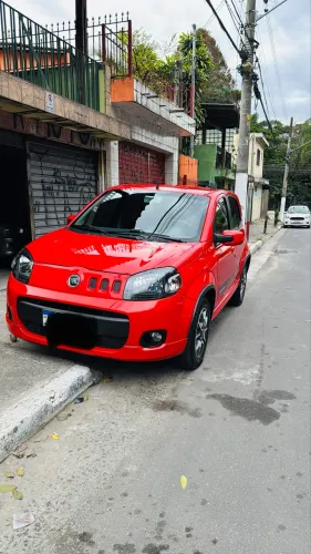 Fiat Uno Sporting 1.4 EVO Fire Flex 8V 4P 2012