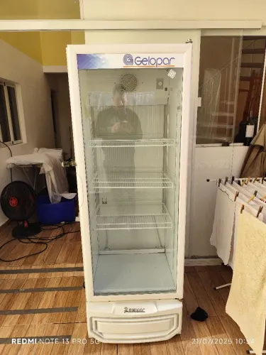 Geladeira Expositora Gelopar
