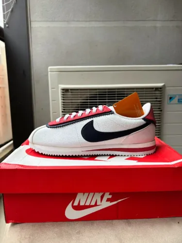 Nike Cortez Basic SE White/University Red TAMANHO 40