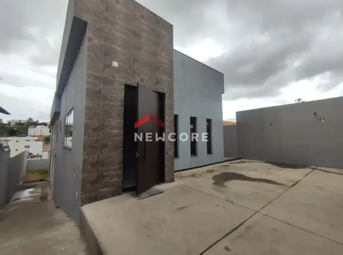 Casa em Rua Augusto Clementino - Santa Amélia - Belo Horizonte/MG