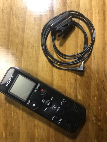 Gravador de voz digital SONY + microfone lapela SONY