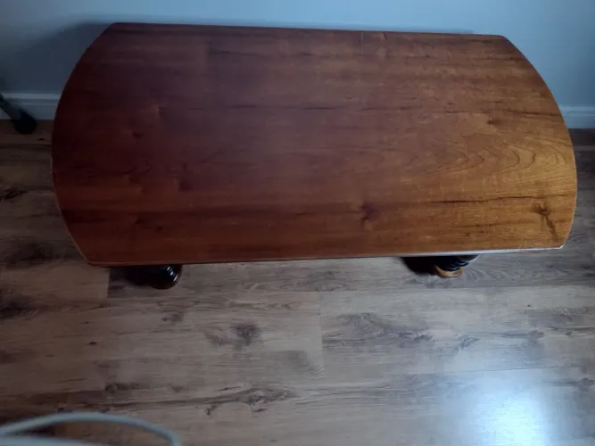 Mesa de Centro Cerejeira madeira maciça