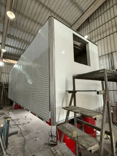 bau Niju gancheiro 16 paletes camara fria para caminhao 