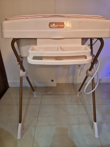 Banheira De Bebê Dobrável Com Assento Burigotto Millênia M Cor Rosa Liso