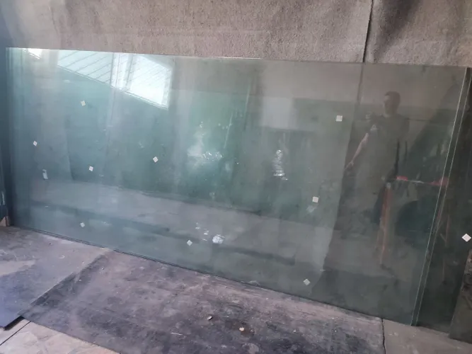 1 Vidro FIXO Grande 2,33x1,17 transparente temperado 8mm novo e NÃO ENTREGO